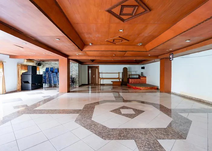 Reddoorz At Mahajaya 3*