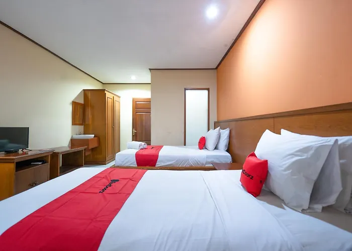 Reddoorz At Mahajaya 3*